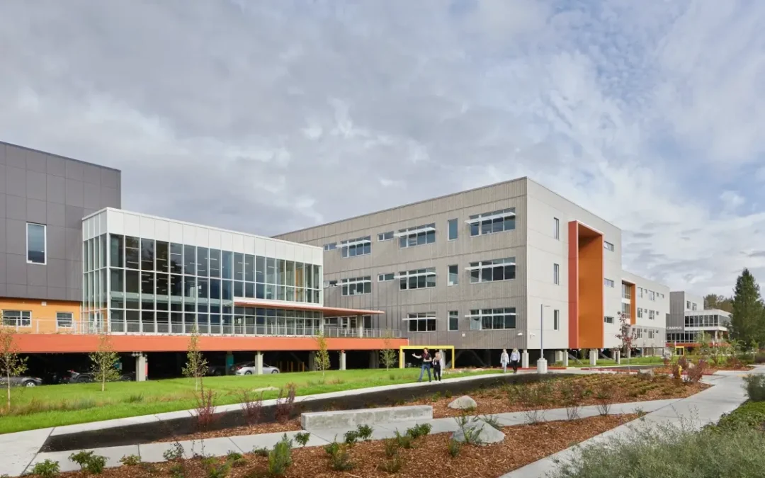 Mount Si High School’s Fiber Cement Panels